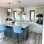 Sneem Farmhouse *