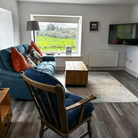 Sneem Farmhouse 펜션 *