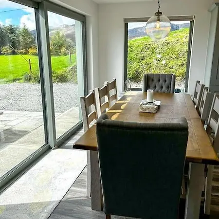 Sneem Farmhouse 斯尼姆