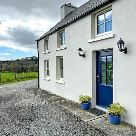 Sneem Farmhouse 度假居 *