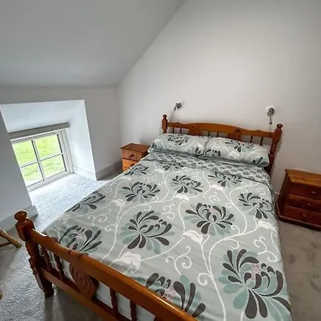 Sneem Farmhouse *