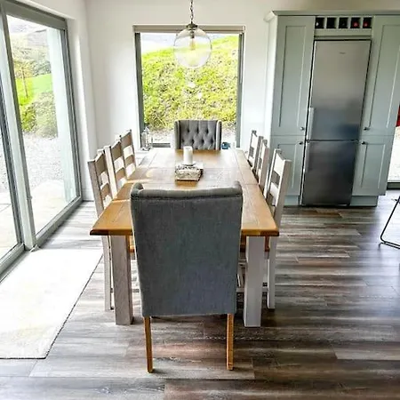 펜션 Sneem Farmhouse 스님