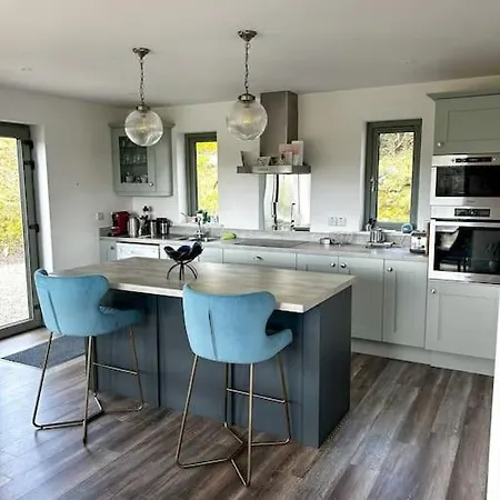 Sneem Farmhouse 度假居 *